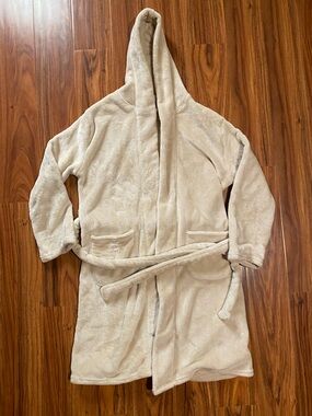 Summer & Rose Hooded Bathrobe Robe